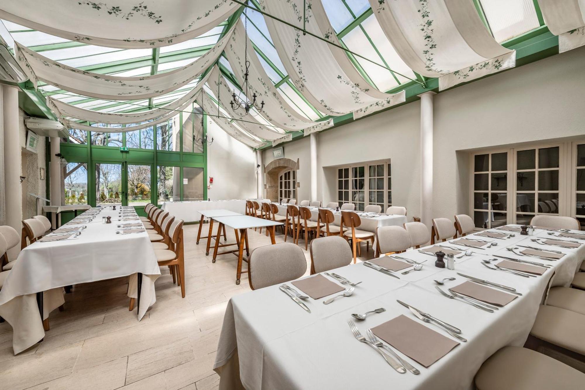 Le Relais Fleuri, Hotel Et Restaurant Logis - Avallon Sauvigny-le-Bois Εξωτερικό φωτογραφία