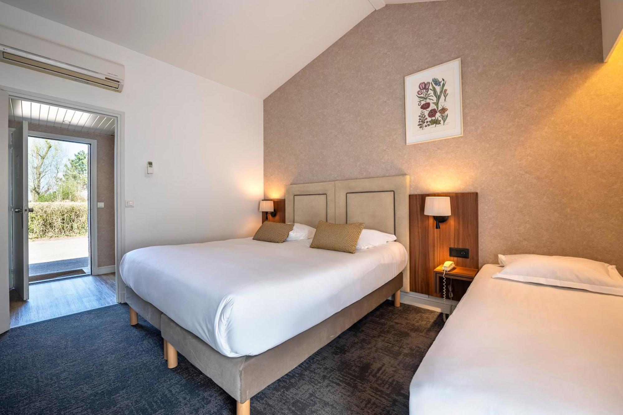 Le Relais Fleuri, Hotel Et Restaurant Logis - Avallon Sauvigny-le-Bois Εξωτερικό φωτογραφία